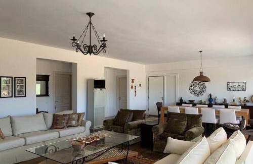 Torbali House | 190 m² House ∙ 3 bedrooms ∙ 8 guests