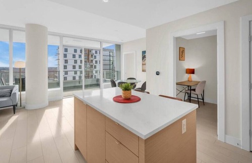 Killarney Apartment | 1902 · Spacious 3B+2B Condo/Huge Balcony!