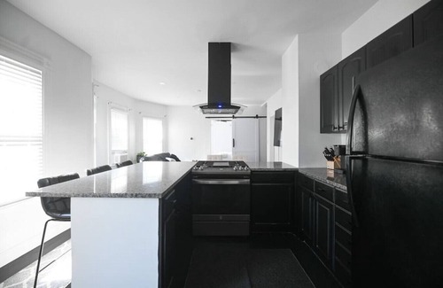 Derby Apartment | 191 Seymour, Ave. Derby · Spacious Renovated 3 bedroom near GriffinHospital