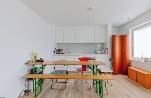 Finsbury Park Apartment | 1BD Flat with Direct City Access, Finsbury Park