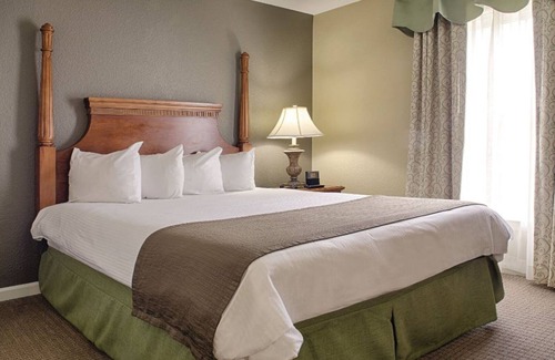 Williamsburg Resort | 1BD Suite/Williamsburg - Games, Putt-Putt, Theater
