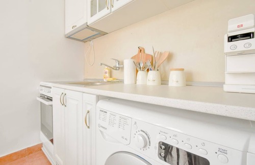Sofia City Center Apartment | 1BDR Studio | Vitoshka Area | Fully Equipped