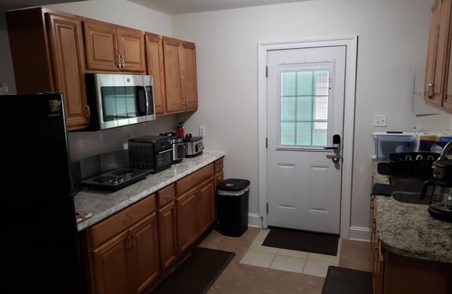 Dale City House | 1bed/1bath basement apartment with private gym