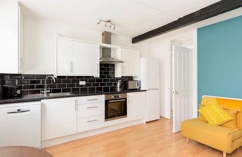 Leamington Spa Apartment | 1Bed Flat with parking Royal Leamington Spa | Pass the Keys