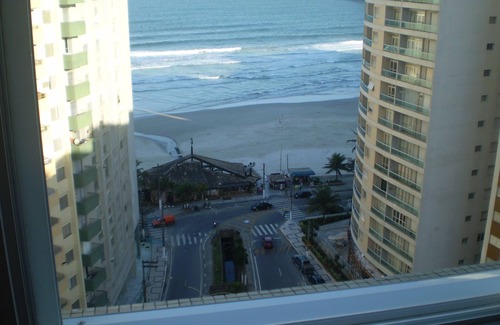 Pitangueiras Apartment | 1Bedroom Pitangueiras-Guarujá great location, wide view of the beach