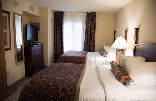 Saint Marys  Allen County Condo | 1BR Condo | Free Breakfast + Indoor Pool + Hot Tub