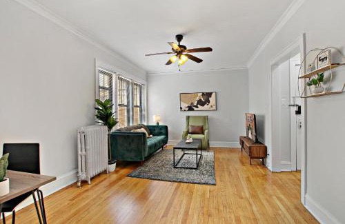 Ravenswood Apartment | 1BR Deluxe Apt with Complete Amenities - Campbell 3