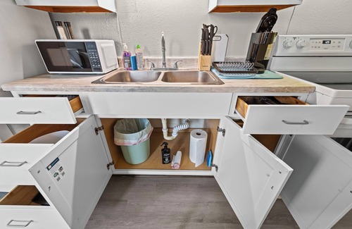 St. Joseph Apartment | 1BR Hideaway – Prime Spot with Timeless Charm