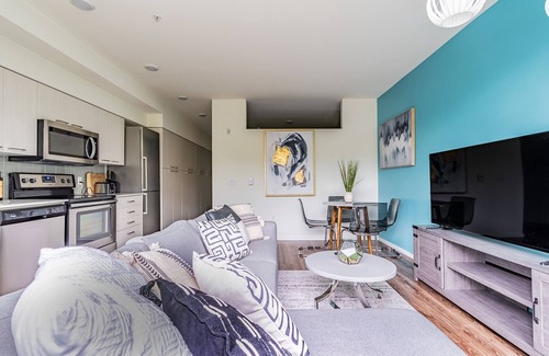 Mercer Island Apartment | 1BR | Lounge, Gym | Mercer Island | Sophari E