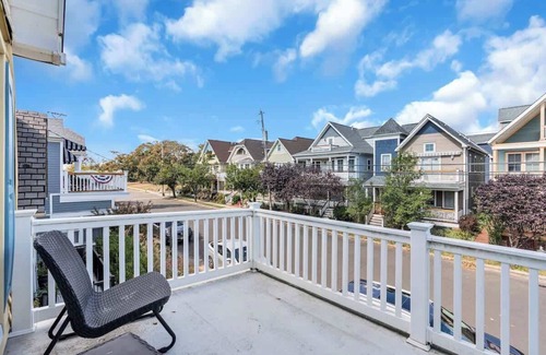 Ocean Grove Apartment | 1BR Luxury Victorian Apt | Near Beach & Asbury
