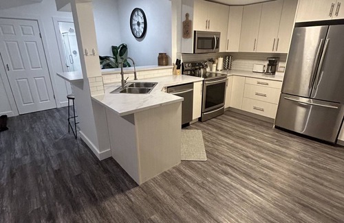 Foothills House | 1BR Silverstar Getaway