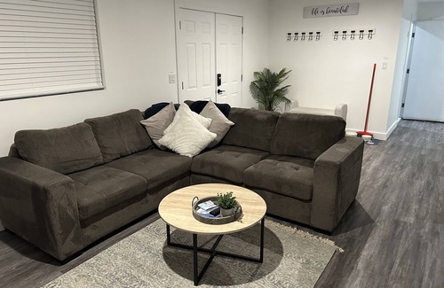 Foothills House | 1BR Silverstar Getaway