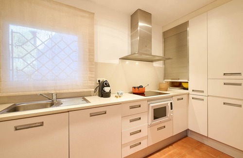 Llafranc Villa | 1SACAL - Spacious 4 bedroom apartment with nice terrace and 200m from the beach of Llafranc