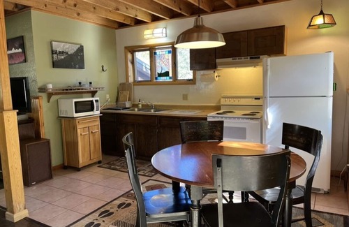 Garfield Ski Chalet | 1st Chair Chalet - Monarch/Garfield - Creek Side Mountain Getaway