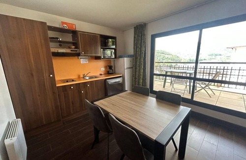 Jausiers Apartment | 1st floor, swimming pool, sauna, terrace, parking, tv, 27m², Pra Loup