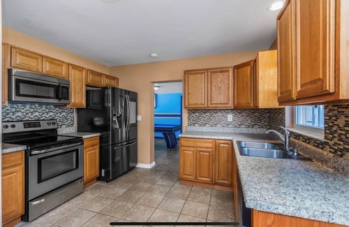 Dunedin House | 2/1 Pvt Pool home/walk to Blue Jays stadium/DT Dunedin. GolfnCart rental avail