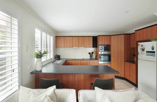 Harrington House | 2/39 Beach Street, Harrington - Sit back and relax at Castaway 2