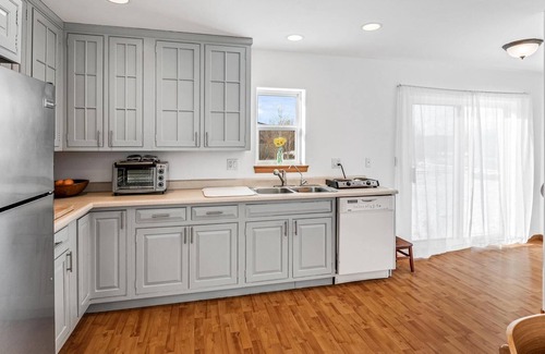 Basalt House | 2 Acres Remodel WalkTo Willit