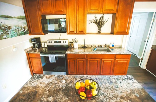 Cave Spring Cabin | 2 Bd Lake Weiss/Coosa River Charming, Waterfront Retreat. Fishermen's Paradise!