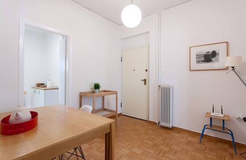 Makrigianni Apartment | 2 bdrm apt for up to 6 guests next to Acropolis museum