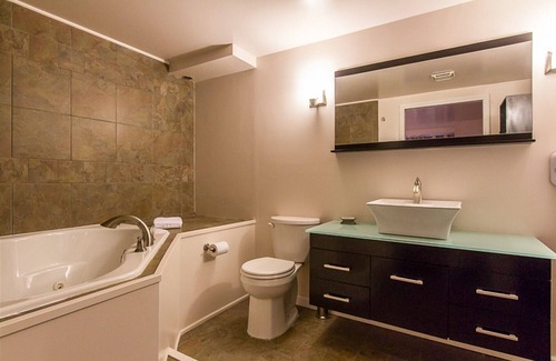 Snowshoe Condo | 2 Bdrm Condo, No Cleaning Fee, A/C, Pool/Hot Tub