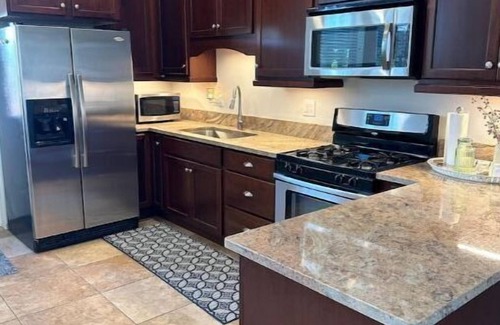 Bountiful Apartment | 2 Bdrm Private Basement Apartment Sleeps 6