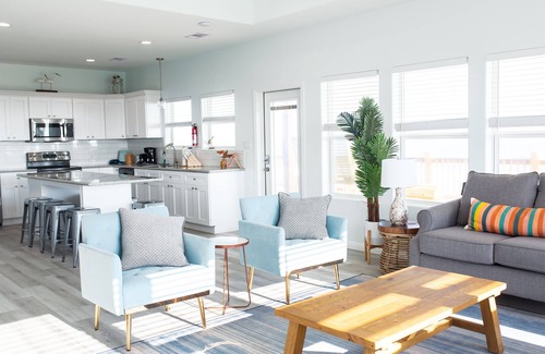 Port Bolivar House | 2 Beachfront Homes, Each with Pool. Sleep 26