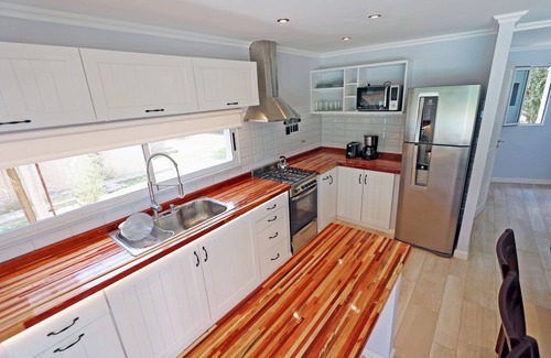 Roldan House | 2 Beautiful Houses in one Property near Rosario (up to 16 guests)