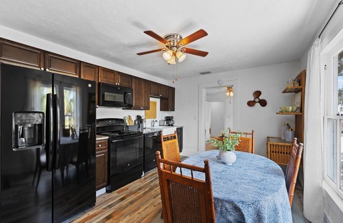 Historic District Apartment | 2 bed, 1 bath, 2nd floor apartment in the heart of downtown, historic New Smyrna Beach.