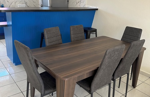 Oranjestad House | 2-bed, 1-bath home with wifi, full AC, 5 minutes from the airport!