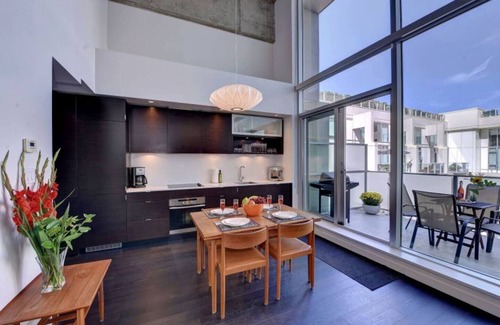 Downtown Victoria Apartment | 2 Bed 2 Bath Historic Loft w Parking Pet Friendly