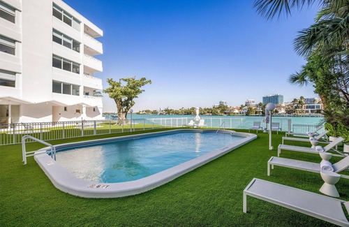 Bay Harbor Islands Apartment | 2 Bed 2 Bath, Private Balcony and Water Views