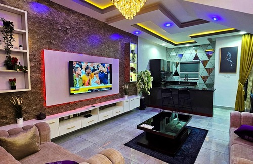 Benin City House | 2 Bed Apartment 5 - Serene Benin City Haven