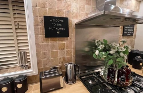 Bawtry Cottage | 2 Bed Cottage - Central Bawtry & Exquisitely Furnished