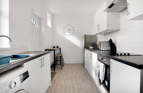 Durham House | 2 Bed Cottage with Garden & Stunning Field Views
