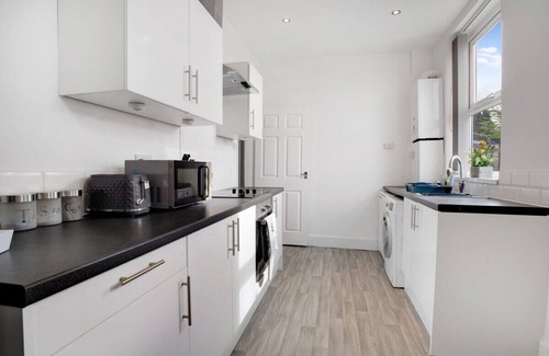 Durham House | 2 Bed Cottage with Garden & Stunning Field Views