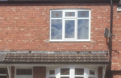 Darlington House | 2 Bed Darlington Townhouse, garden & free parking