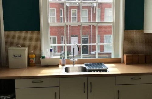Old Town Hastings Apartment | 2 bed Flat on Private Road, 7-10min From Hastings Old Town/country Park & Ocean