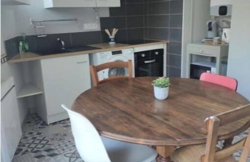 Saint-Georges-de-Luzencon Apartment | 2 Bedroom Apartment in Saint-Georges-de-Luzençon