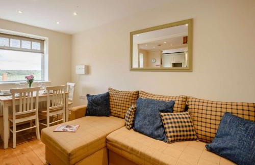 Kneesall House | 2 Bed in Caunton 91051