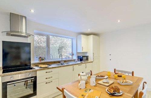 Langtoft House | 2 Bed in Langtoft 82339