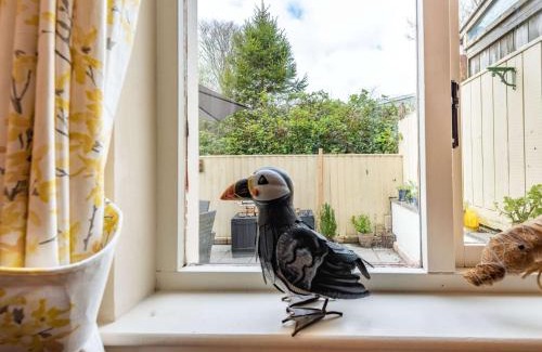 Narberth House | 2 Bed in Narberth 84026