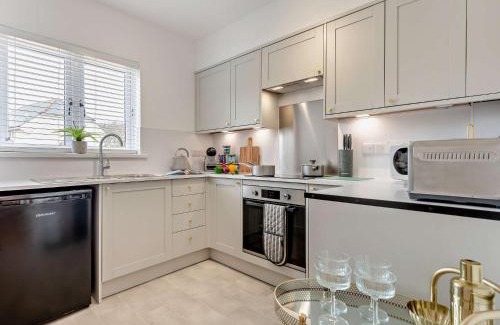 Southwell House | 2 Bed in Portland 94598