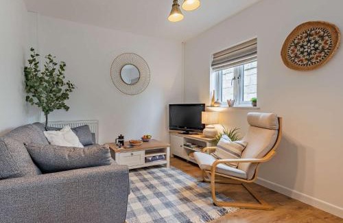 Southwell House | 2 Bed in Portland 94598