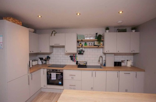 East End Apartment | 2 Bed Merchant City View Point