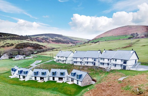Rhyd-y-clafdy Apartment | 2 Bed Penthouse Apartment - 6 (Plas)
