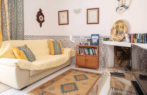 Alpouvar Villa | 2 bed villa on the Outskirts of Albuferia