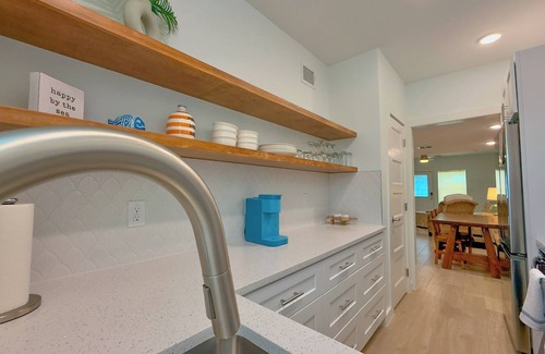 Rockport House | 2 bedroom 1.5 bath townhome 1150 sqft