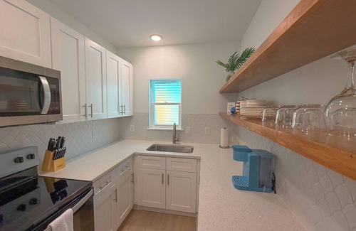 Rockport House | 2 bedroom 1.5 bath townhome 1150 sqft