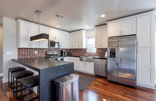 Encanto House | 2 Bedroom 2 Bath Home in Historic Neighborhood